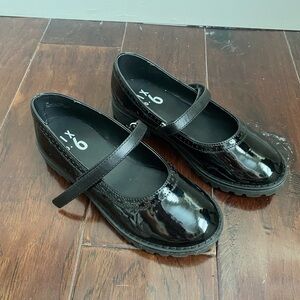 Girl patent mary Jane shoes